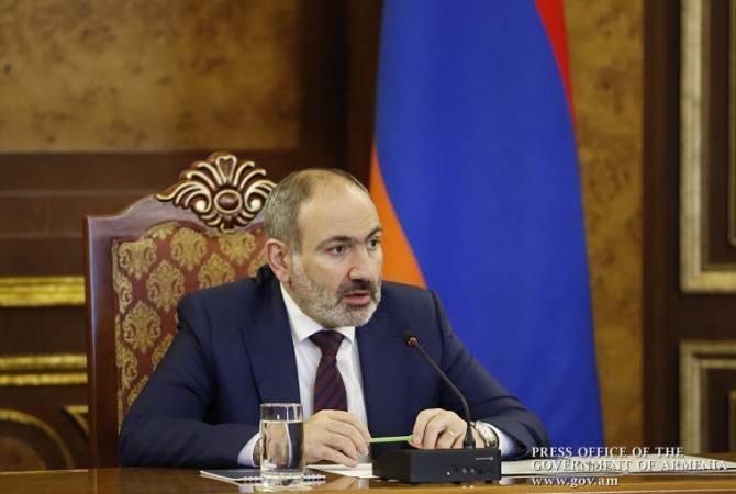  Le Premier ministre Pashinyan a rencontré  Arkady Ghukasyan et Bako Sahakyan
