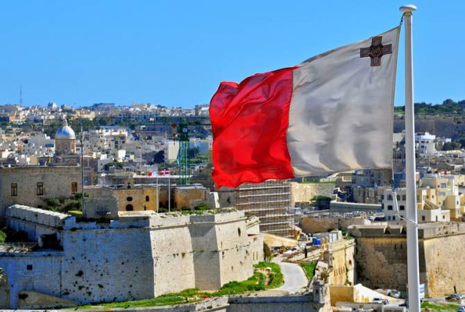 Еврокомиссия начала расследование в отношении Кипра и Мальты за продажу 
гражданства ЕС
