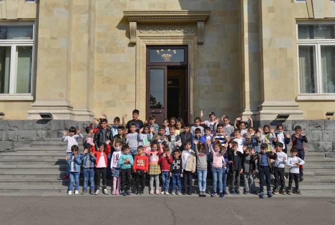 Children from Artsakh hosted at Armenian Presidential Palace