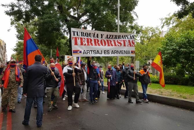 Spanish lawmakers express support to Armenians’ protest in Madrid for Artsakh