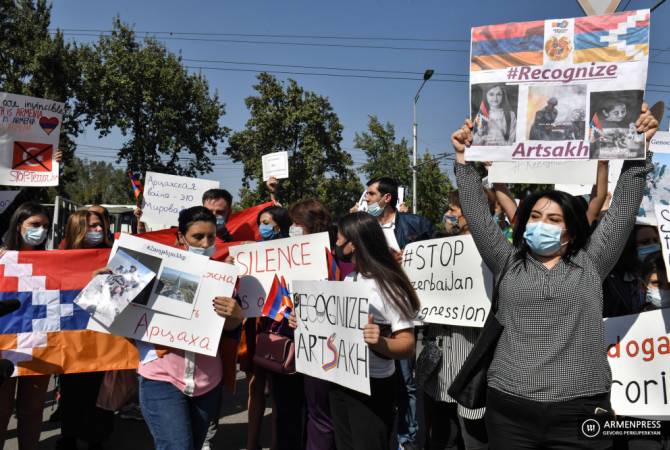 “We want peace”: Artsakh women hold protest outside US Embassy Yerevan