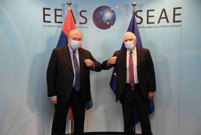الرئيس سركيسيان يعقد اجتماعاً مع الممثل الأعلى للاتحاد الأوروبي للشؤون الخارجية والسياسة الأمنية 