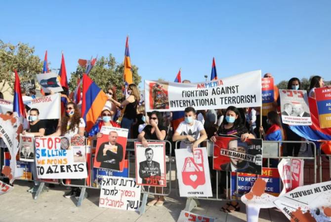 مظاهرة للجالية الأرمنية بالقدس تطالب بالاعتراف باستقلال آرتساخ وإدانة العدوان الأذري-التركي   