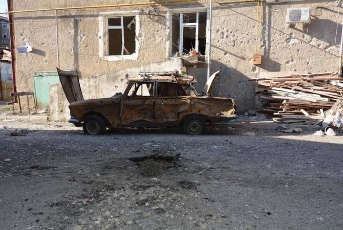 ВС Азербайджана обстреливают город Мартакерт и близлежащие населенные пункты

