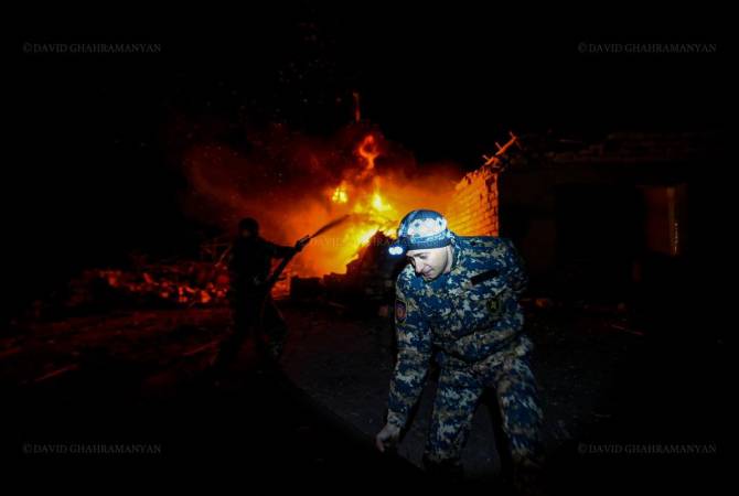 Azerbaijani bombing destroys buildings in Stepanakert, damages gas pipeline of a district