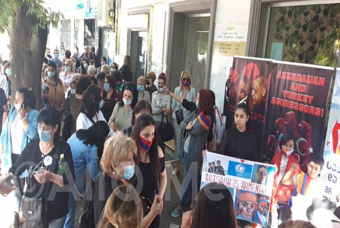 Армяне Аджарии поддерживают Арцах: мирная демонстрация в Батуми
