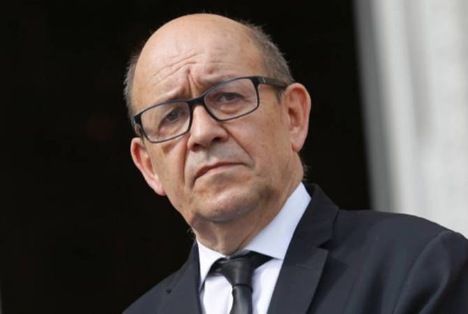 Глава МИД Франции осудил оскорбление Эрдогана  в адрес Макрона
