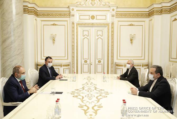Премьер-министр Пашинян принял замминистра ИД Ирана Сейеда Аббаса Аракчи

