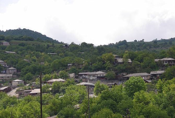 ВС Азербайджана обстреляли село Давит Бек Сюникской области Армении

