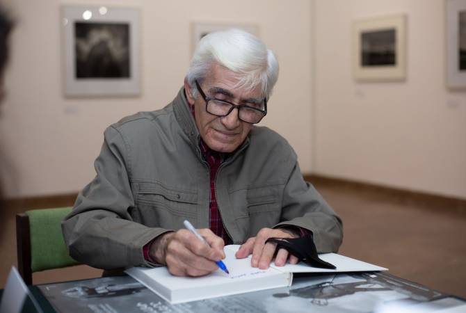 Поступления от выставки работ Гагика Арутюняна из цикла “Карабах” будут переданы 
Фонду “Айастан”

