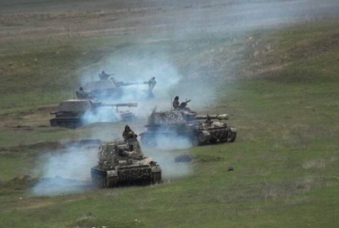 Армия обороны Арцаха подбила три атакующих танка ВС Азербайджана

