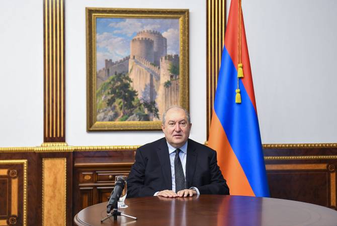 У нас есть самое могучее оружие – мы сами, наше единство: послание президента 
Армении