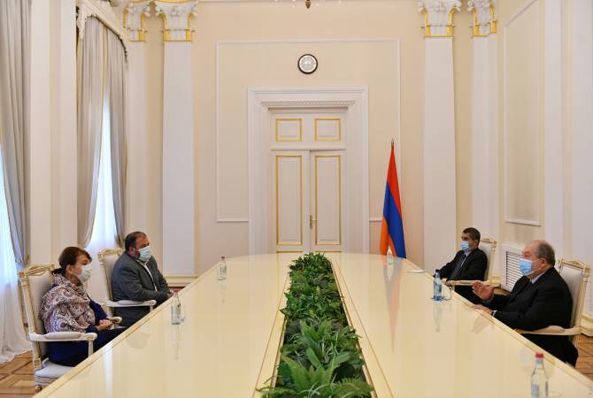 Президент Армении Армен Саркисян встретился с представителями партии «Наследие»

