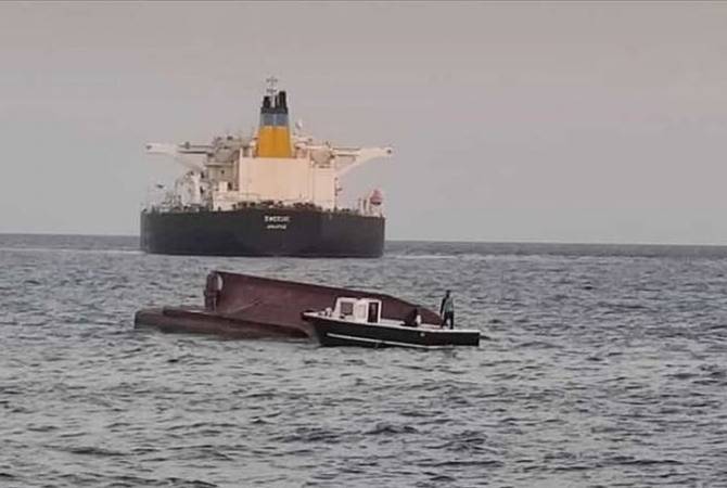 Греческий танкер столкнулся с турецким рыболовным катером