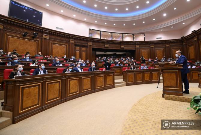 «Լուսավոր Հայաստան»-ը նախաձեռնել է ԱԺ արտահերթ նիստ հրավիրելու 
ստորագրահավաք