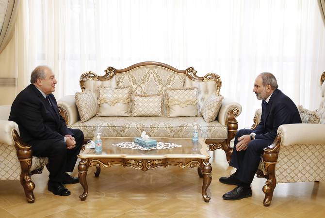 President Sarkissian holds meeting with PM Pashinyan to “discuss the situation in the country”