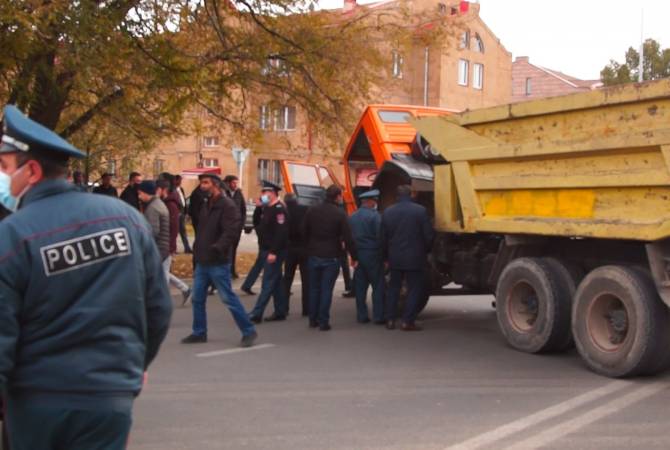 Գյումրիու ոստիկանությունը բերման է ենթարկել փողոցը փակելու ակցիայի 8 մասնակցի