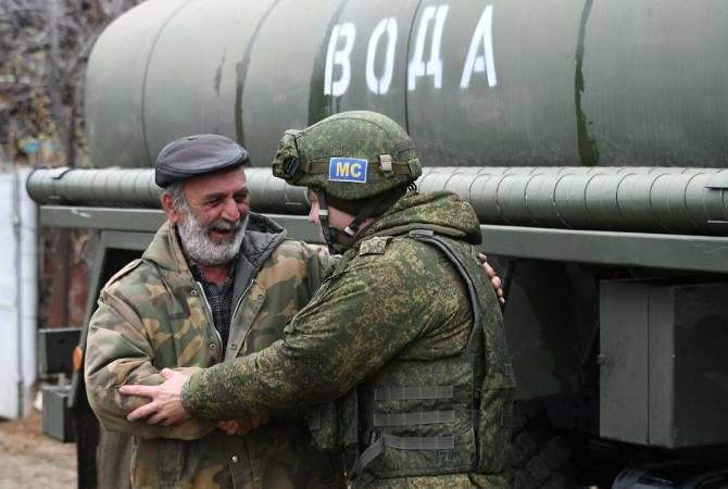 Российские миротворцы начали доставлять воду жителям Карабаха
 