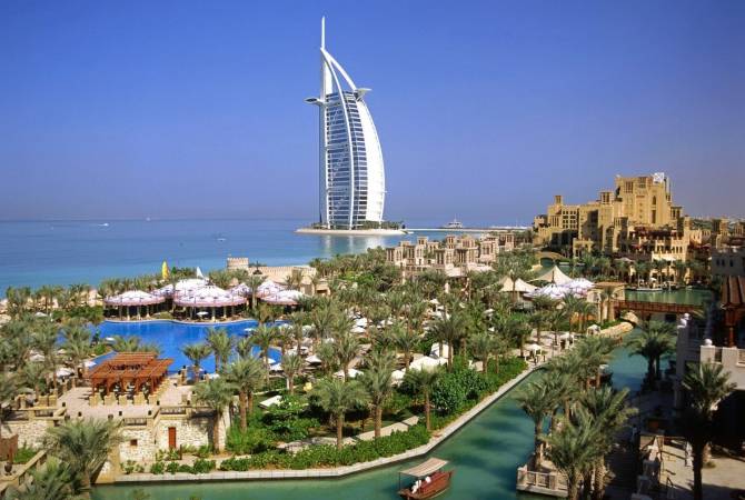 الإمارات  العربية المتحدة تعلّق تأشيرات الدخول لمواطنين تركيا


