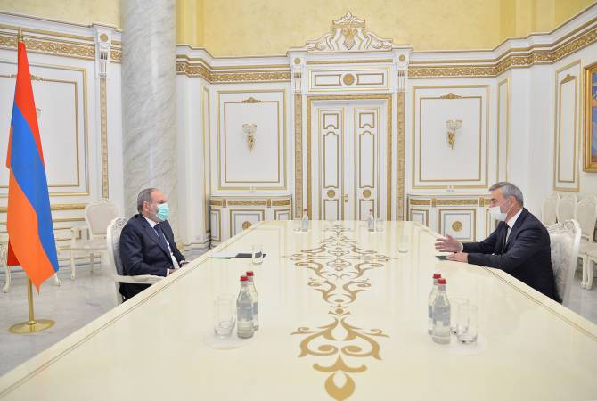 Le Premier ministre Pashinyan tient une autre réunion avec des représentants du monde des 
affaires 