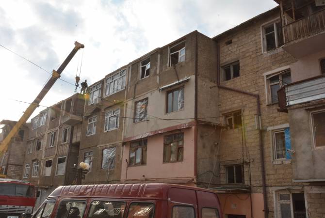 Ստեփանակերտում վերականգնվում են պատերազմից հետո ավերված բնակարաններն 
ու ենթակառուցվածքները