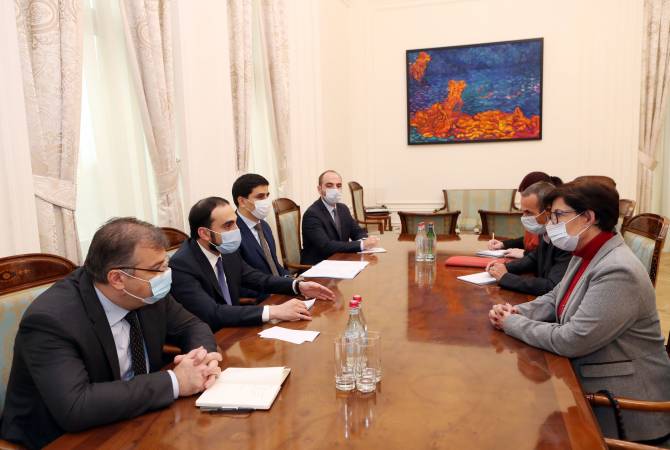 Armenian Deputy PM and ICRC representatives discuss issues relating to exchange of POWs