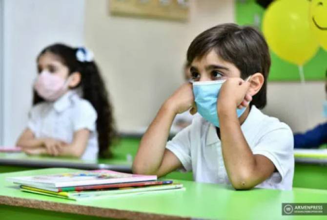 С 7 декабря школы Армении перейдут на очное обучение