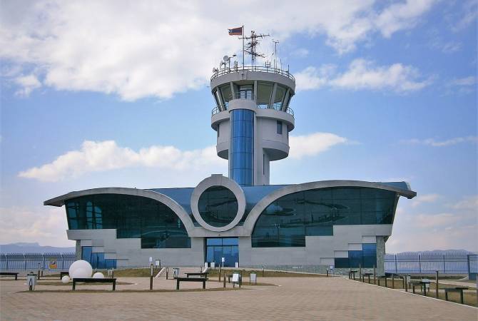 Советник президента Арцаха коснулся возможности возобновления деятельности 
аэропорта Степанакерта


