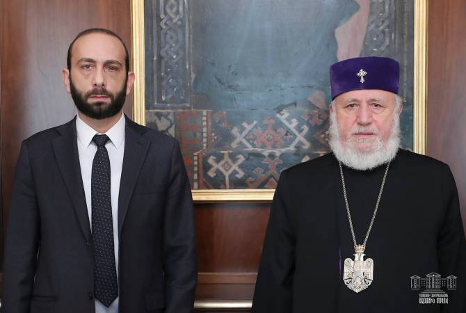 Speaker Ararat Mirzoyan, Catholicos Garegin II hold meeting in Etchmiadzin