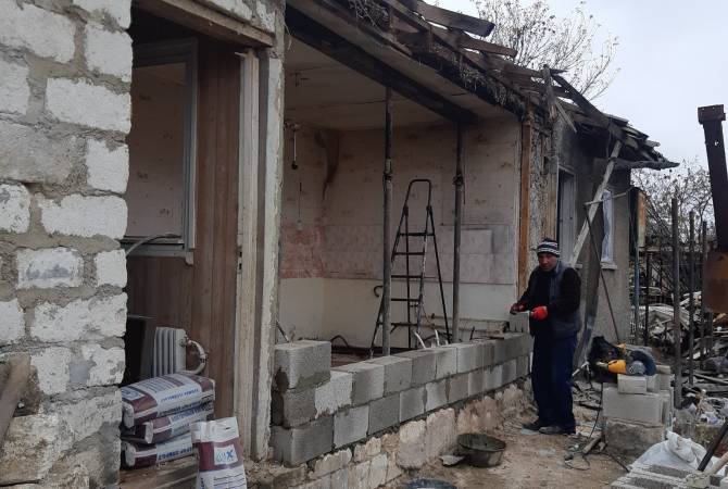 Чаректар: одно из сел Мартакерта остался в Арцахе: сожженные дома будут заново 
отстроены