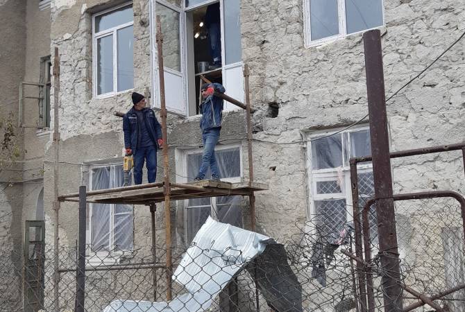 В Арцахе продолжается восстановление жилых домов и образовательных учреждений


