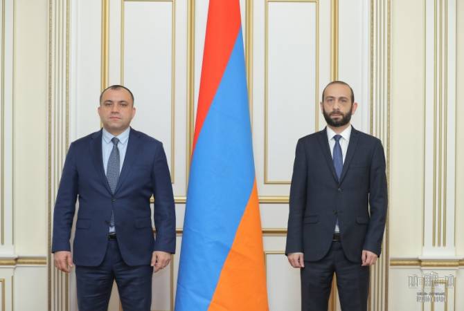 Председатель НС Армении принял председателя КС

