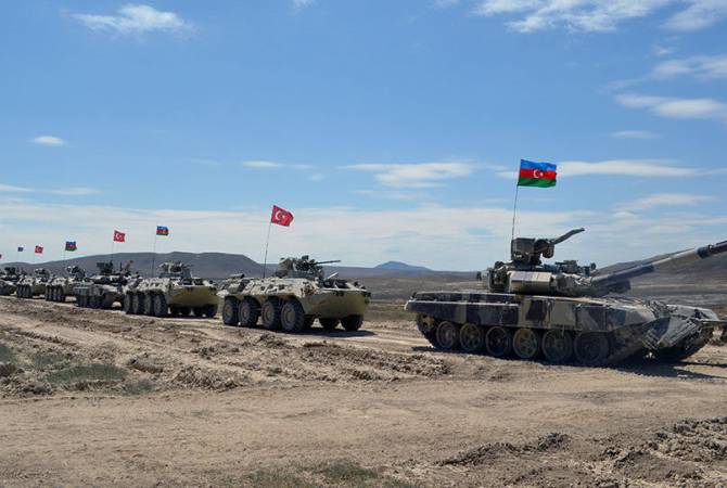 Азербайджан в 2020 году импортировал из Турции вооружение на 256 млн долларов

