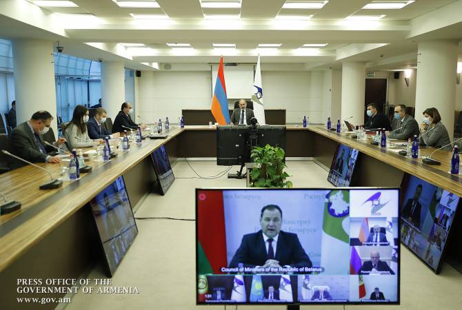 Pashinyan highlights lifting ban on entry of Armenian citizens to EAEU states