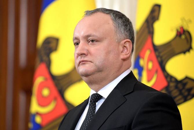 Додон выступил против сокращения полномочий президента Молдавии

