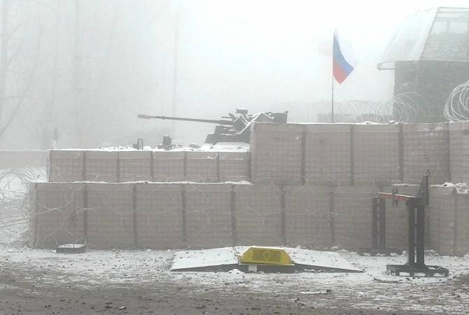Блокпосты российских миротворцев обеспечиваются современными сооружениями и 
оборудованием