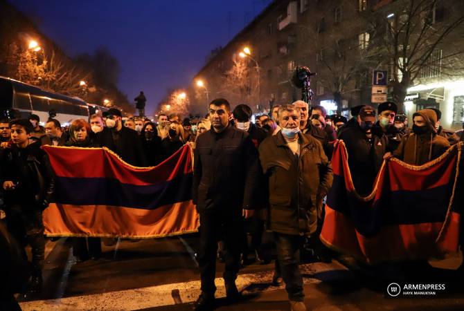 انتهت «مسيرة الكرامة» المطالبة بإستقالة رئيس الوزراء الأرميني بيريفان اليوم وستُستأنف غداً