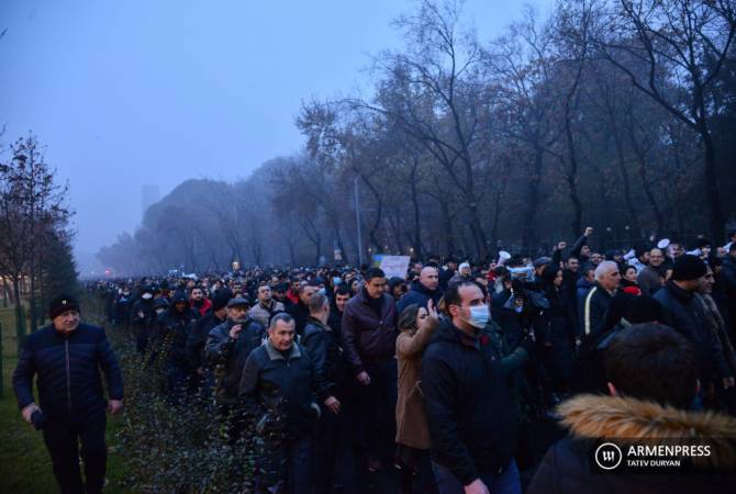 Anti-Pashinyan protests continue in Yerevan