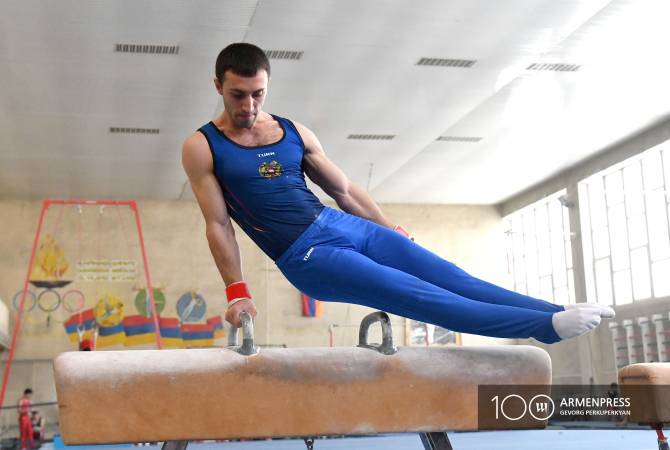عضو منتخب جمباز أرمينيا آرتور دافيتيان يحرز لقب بطولة فورونين العالمية المرموقة