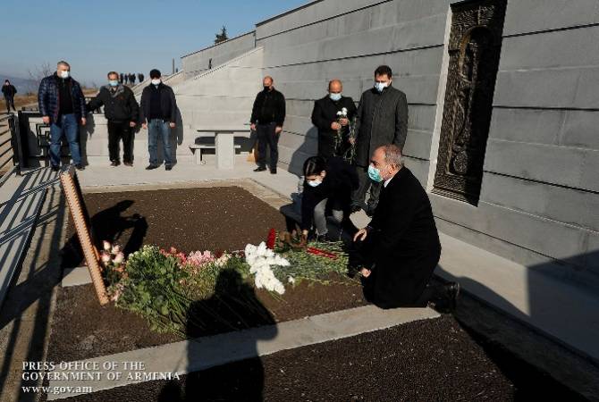 Премьер-министр Пашинян в Тавушской области почтил память павших героев 
