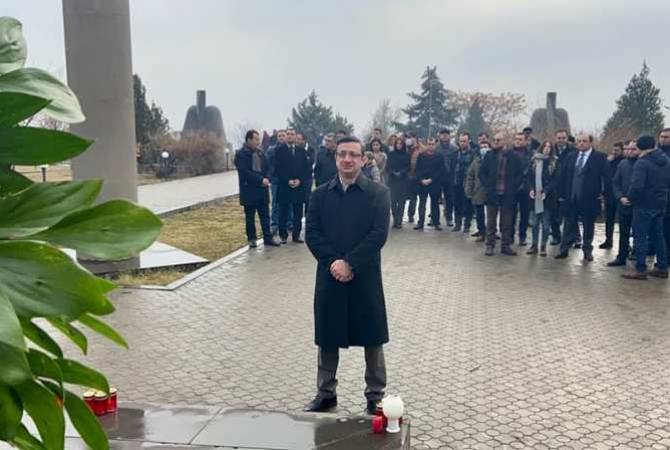 «Լուսավոր Հայաստան» կուսակցության անդամներն այցելել են «Եռաբլուր» զինվորական պանթեոն