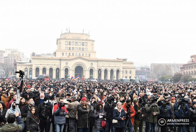 На площади Республики в Ереване начинается акция неповиновения оппозиции

