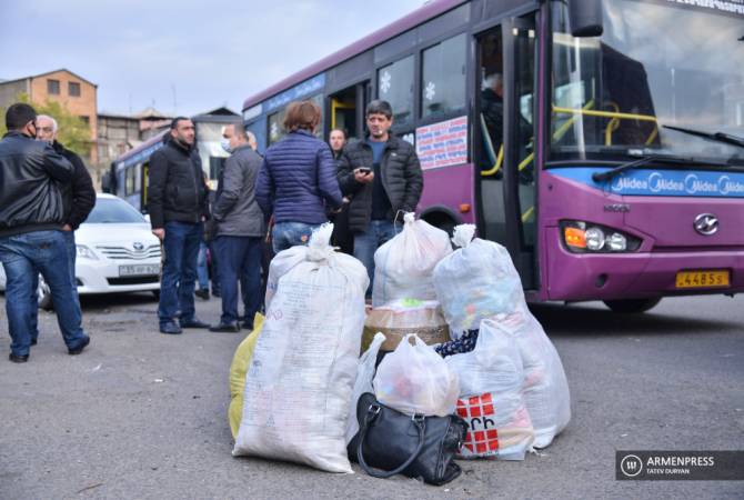 За сутки более 480 беженцев вернулись в свои дома в Нагорном Карабахе