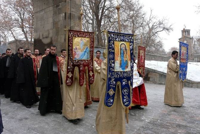 الكنيسة الأرمنية الرسولية تحتفل اليوم بعيد ميلاد السيد المسيح وعيد المعمودية