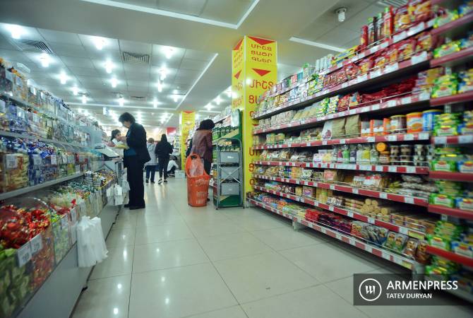 Рост цен на продукты питания и безалкогольные напитки в Армении составил 4.9%

