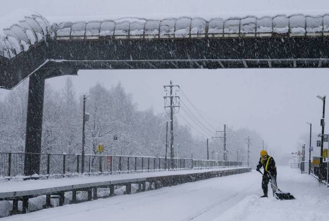 В Японии при уборке снега погибли более 60 человек
