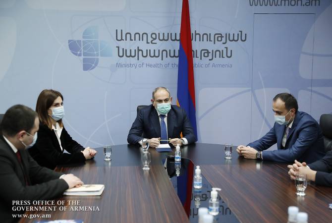 Le Premier ministre a présenté Anahit Avanesyan au personnel du Ministère de la Santé