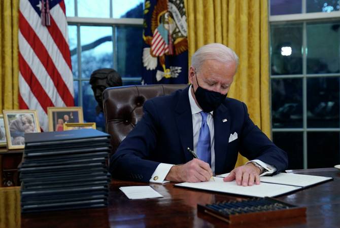 Байден подписал указ о возвращении США в ВОЗ