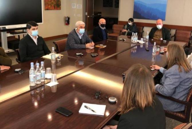 السفيرة الأمريكية لدى أرمينيا تؤكد على أهمية العودة الآمنة للأسرى والمعتقلين الأرمن من أذربيجان