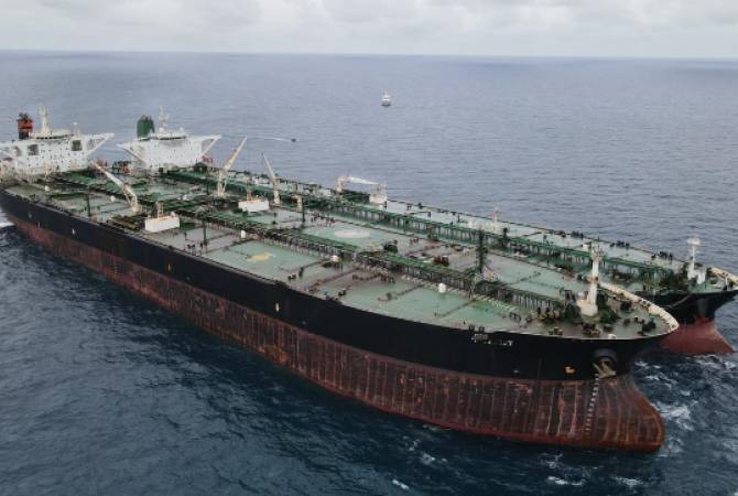 Индонезия задержала два танкера под флагами Ирана и Панамы
